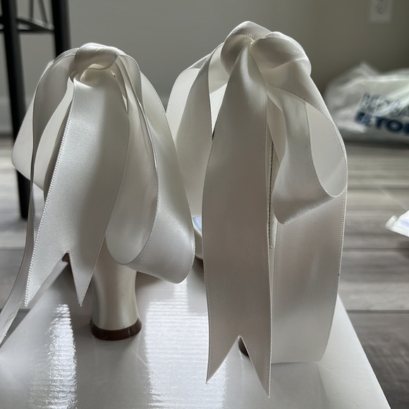 Bridal shoes. Size 8 - Picture 3 of 6